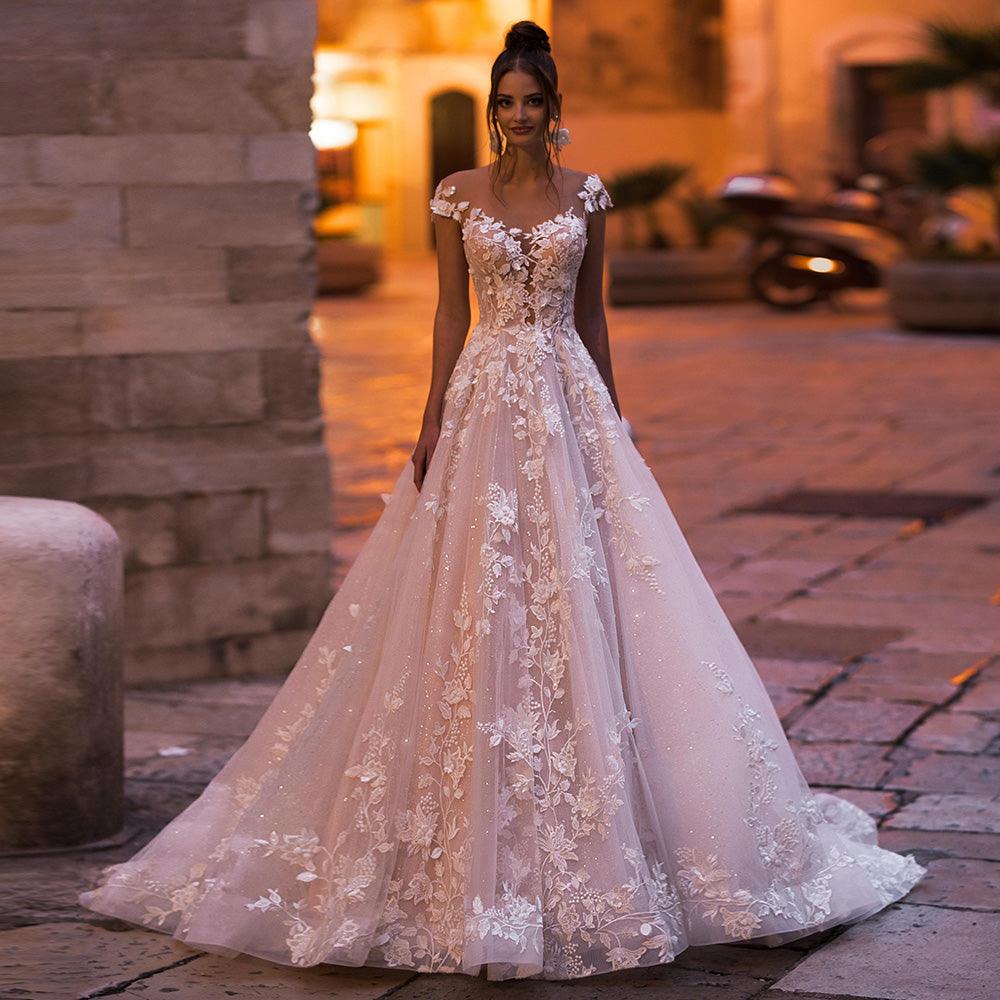 Luxurious short-sleeved wedding dress with embellishment and floral appliqué - HABASH FASHION